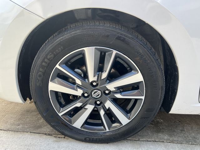 2022 Nissan Versa 1.6 SV