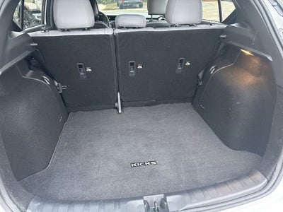 2024 Nissan Kicks SR