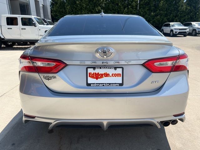 2020 Toyota Camry SE