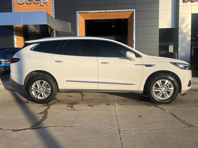 2020 Buick Enclave Essence