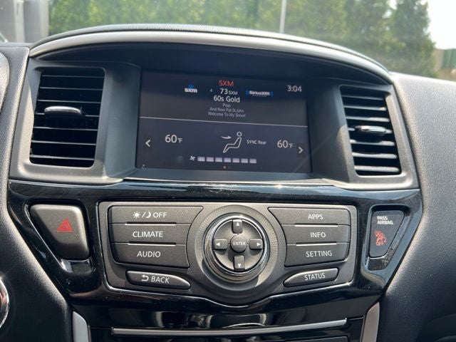 2020 Nissan Pathfinder SV