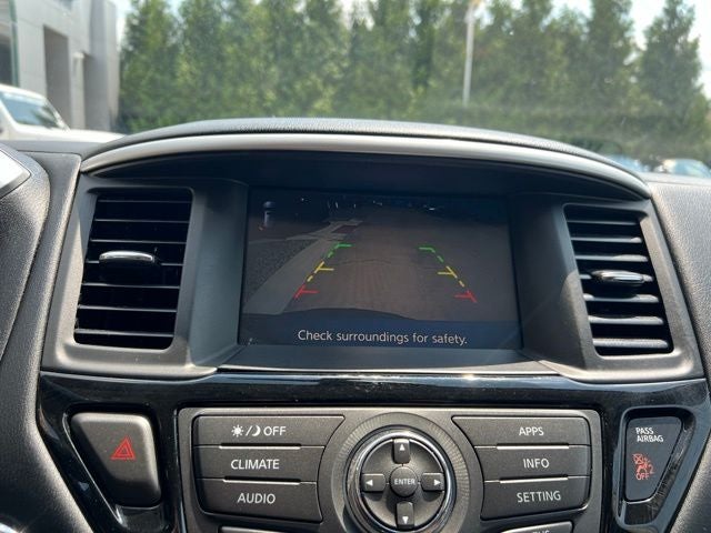 2020 Nissan Pathfinder SV