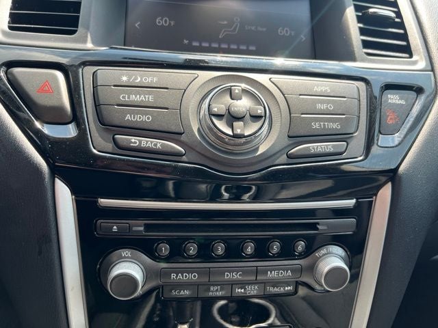 2020 Nissan Pathfinder SV