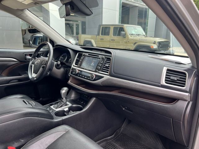 2017 Toyota Highlander Limited