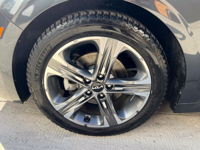 2023 Kia K5 EX