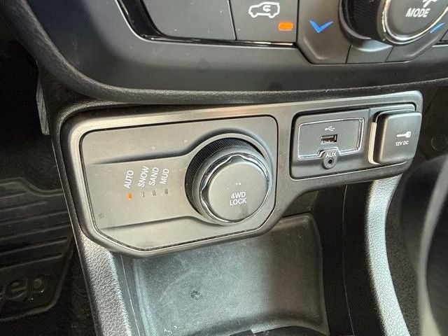 2023 Jeep Renegade Latitude UPLAND EDITION