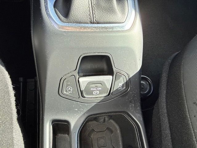 2023 Jeep Renegade Latitude UPLAND EDITION