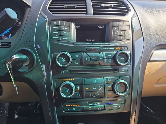 2016 Ford Explorer Base