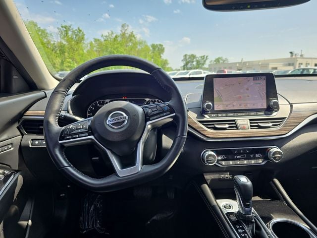 2020 Nissan Altima 2.0 Platinum