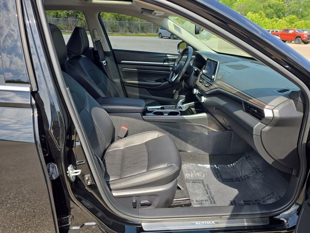 2020 Nissan Altima 2.0 Platinum