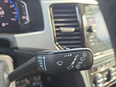 2021 Volkswagen Atlas Cross Sport 3.6L V6 SEL Premium R-Line