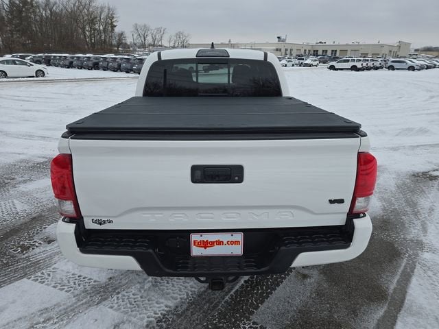 2017 Toyota Tacoma SR