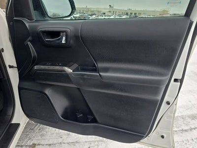 2017 Toyota Tacoma SR