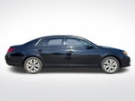 2010 Toyota Avalon XLS