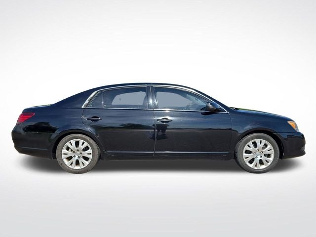 2010 Toyota Avalon XLS
