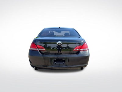 2010 Toyota Avalon XLS