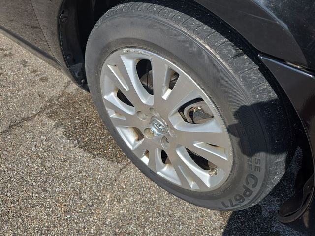 2010 Toyota Avalon XLS