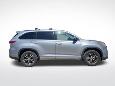 2016 Toyota Highlander XLE V6