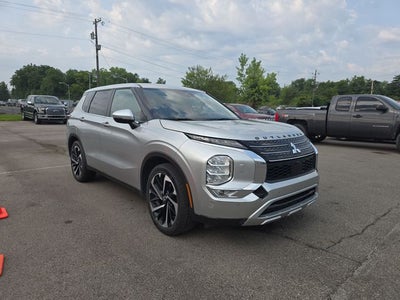 2022 Mitsubishi Outlander Base