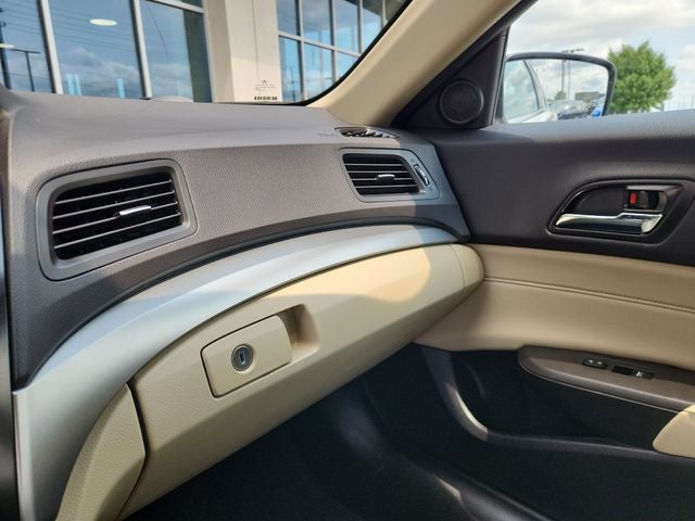 2017 Acura ILX Base