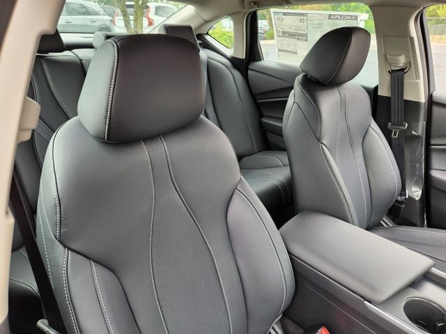 2025 Acura TLX Technology Package