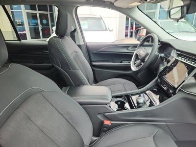 2023 Jeep Grand Cherokee Laredo X