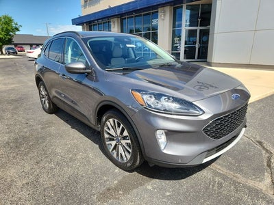 2022 Ford Escape Hybrid Titanium
