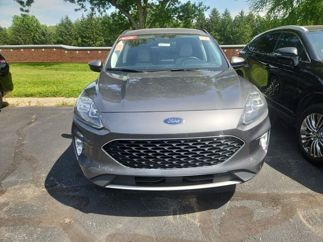 2022 Ford Escape Hybrid Titanium