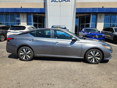 2021 Nissan Altima 2.5 SV