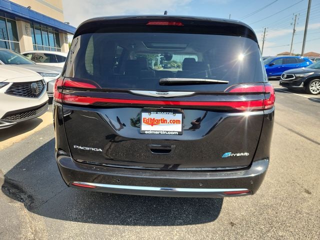 2023 Chrysler Pacifica Hybrid Limited