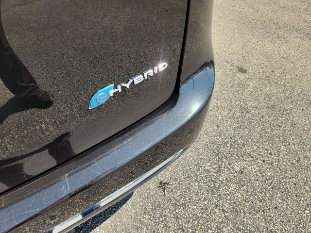 2023 Chrysler Pacifica Hybrid Limited