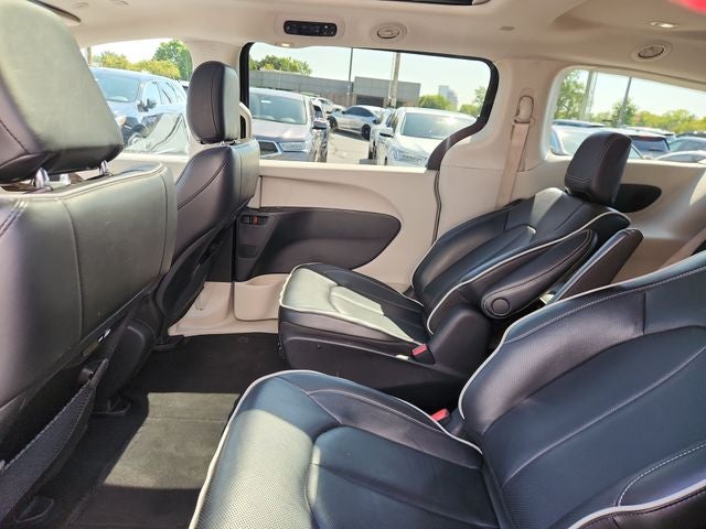 2023 Chrysler Pacifica Hybrid Limited