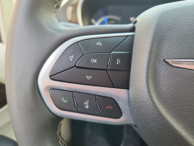 2023 Chrysler Pacifica Hybrid Limited