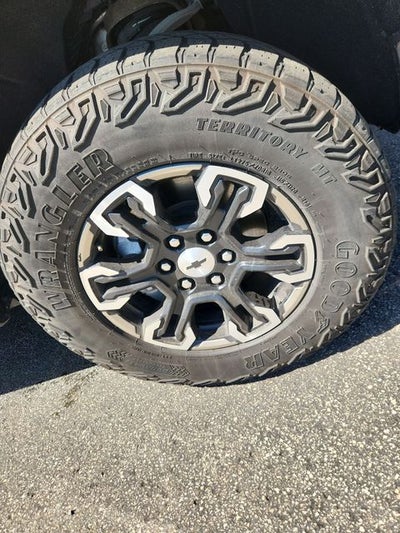 2023 Chevrolet Silverado 1500 ZR2