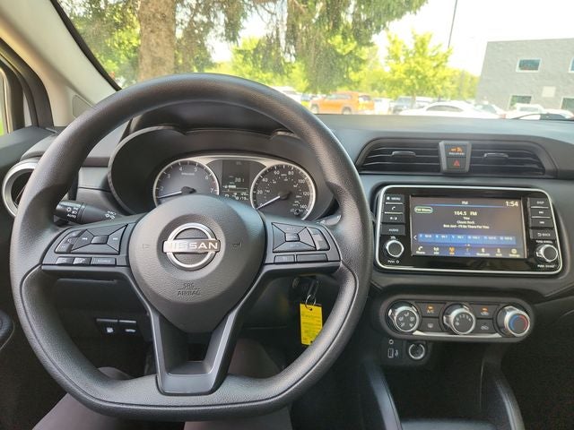 2024 Nissan Versa 1.6 S