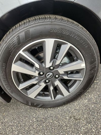 2025 Nissan Versa 1.6 SV