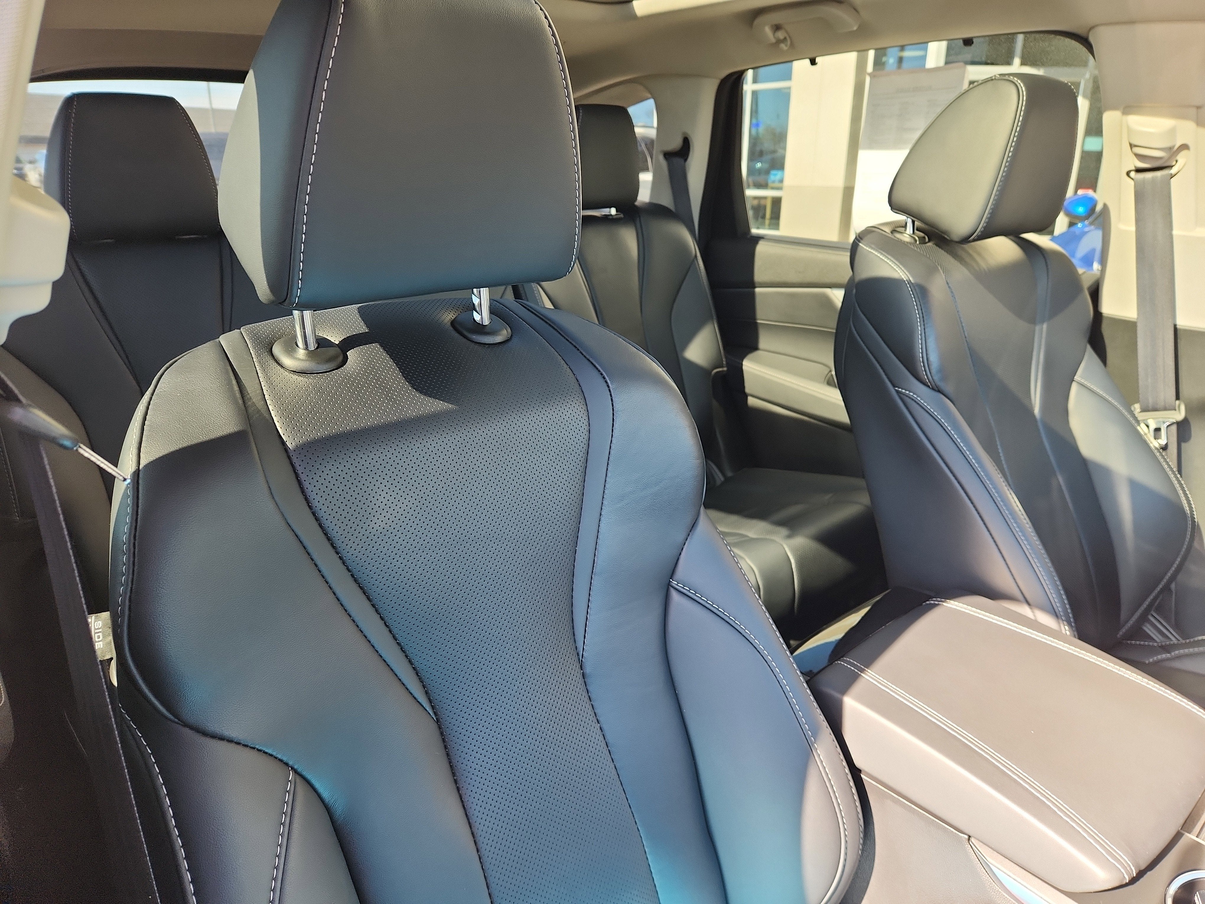 2023 Acura MDX with Technology Package