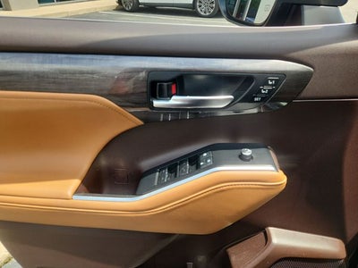 2021 Toyota Highlander Platinum