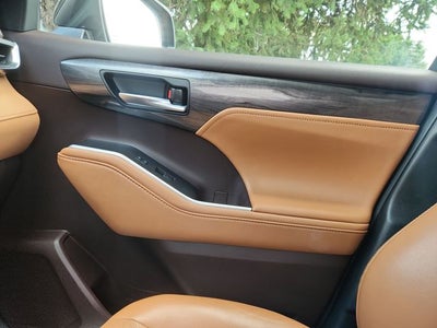 2021 Toyota Highlander Platinum