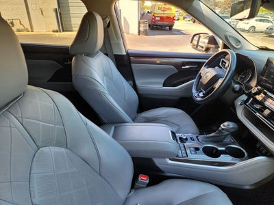 2021 Toyota Highlander Platinum