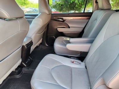 2021 Toyota Highlander Platinum