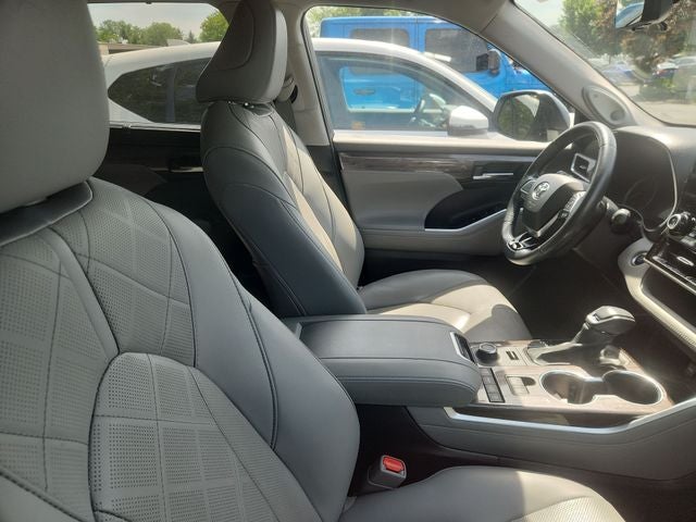 2020 Toyota Highlander Platinum