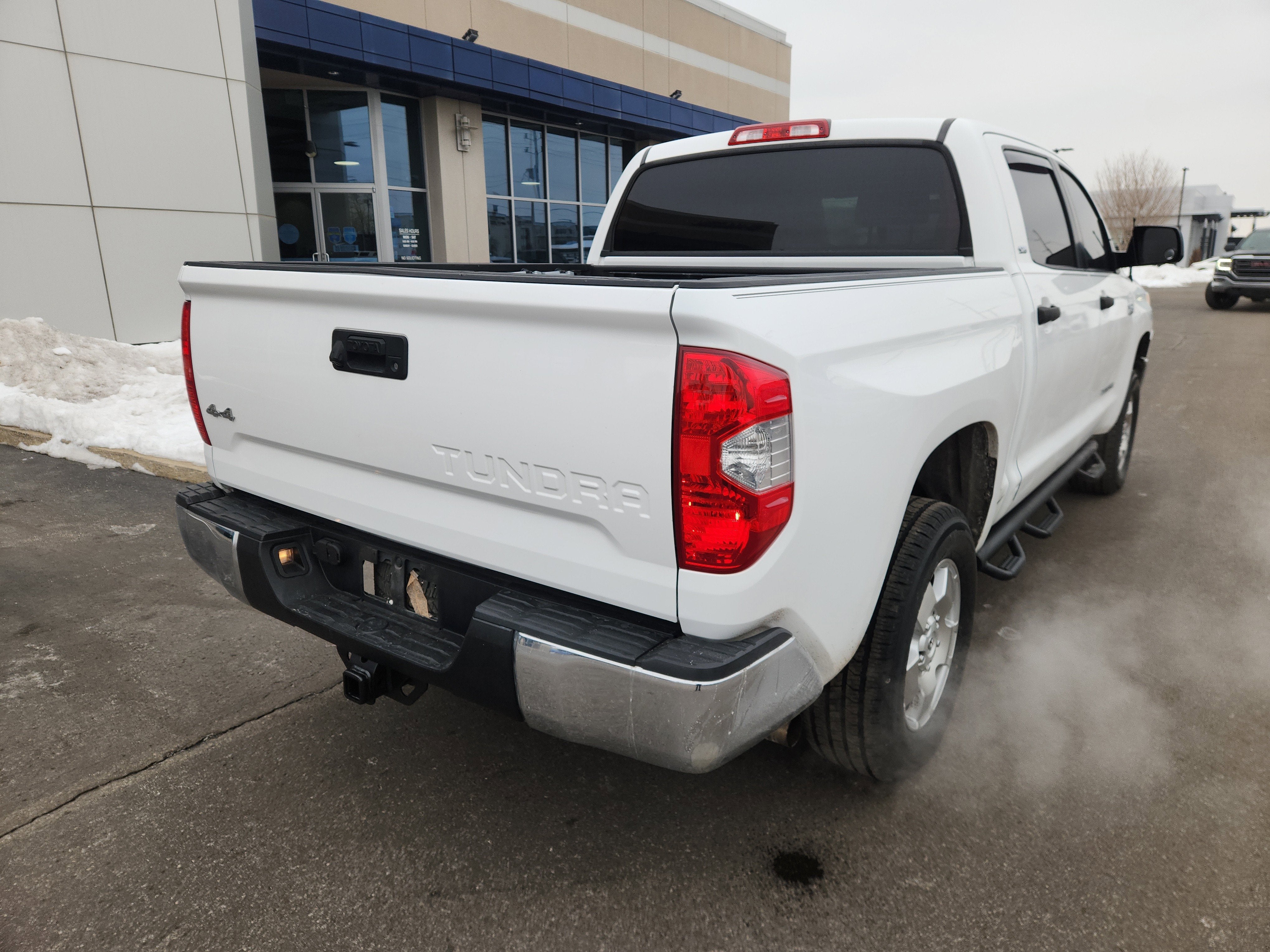 2017 Toyota Tundra 4WD SR5