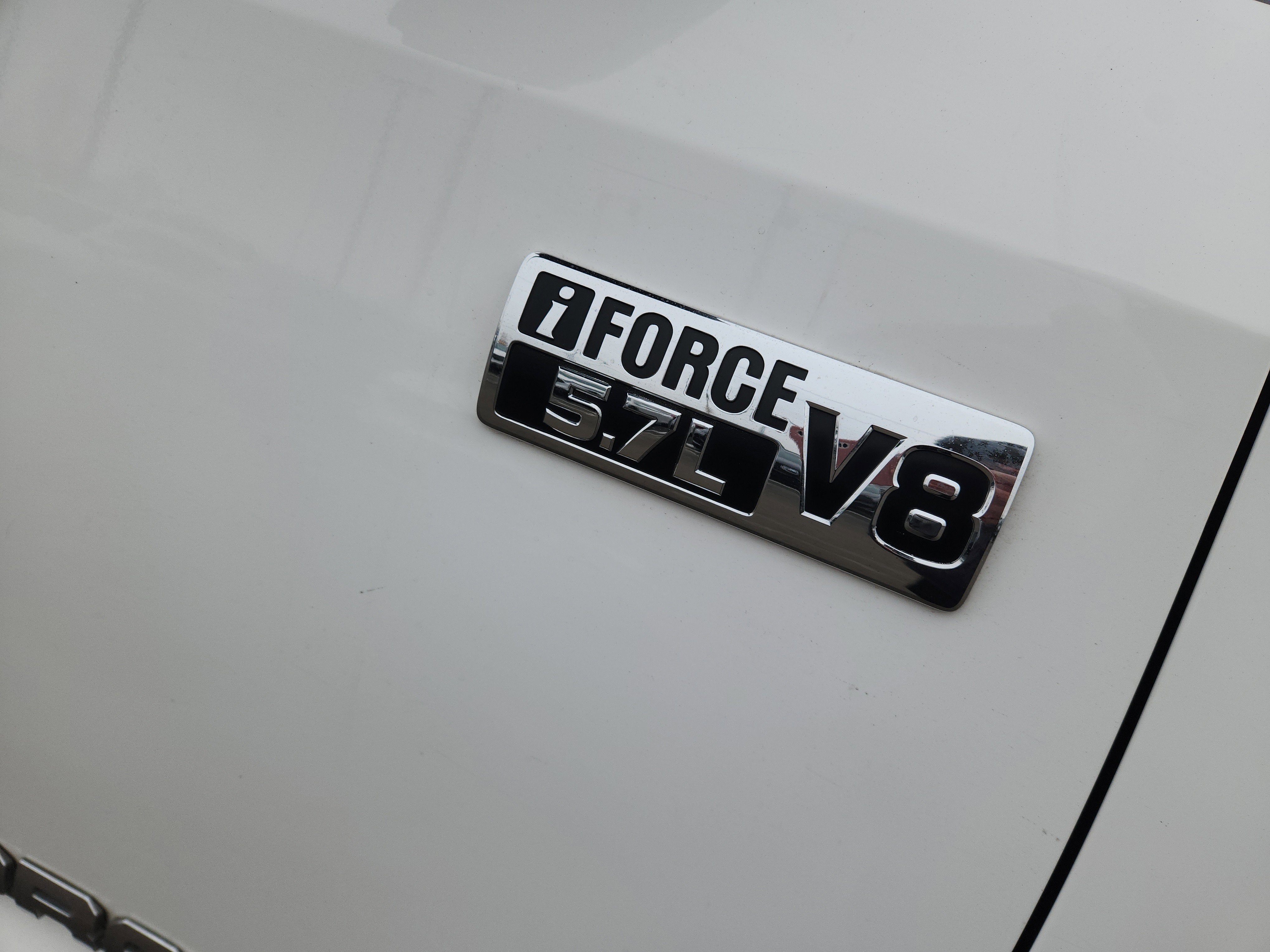 2017 Toyota Tundra 4WD SR5