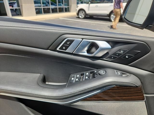 2025 BMW X5 xDrive50e