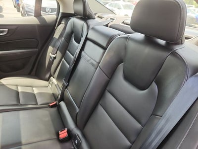 2024 Volvo S60 B5 Core Dark Theme