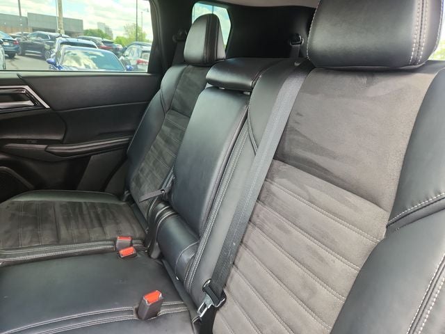 2023 Mitsubishi Outlander SE Black Edition