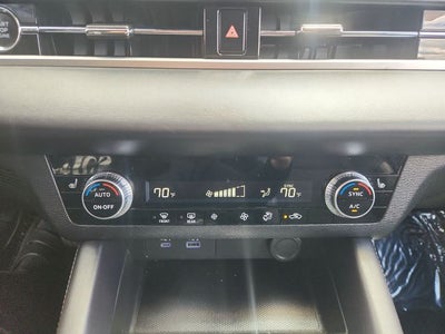 2023 Mitsubishi Outlander SE Black Edition