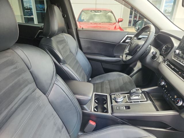 2023 Mitsubishi Outlander SE Black Edition