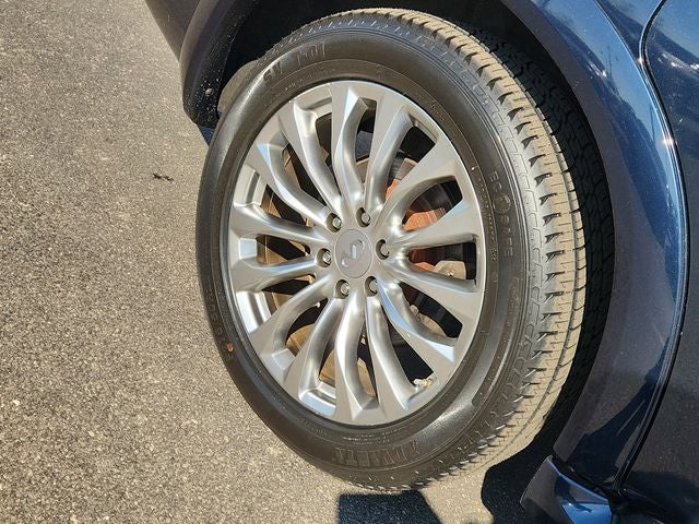 2017 INFINITI QX80 Base